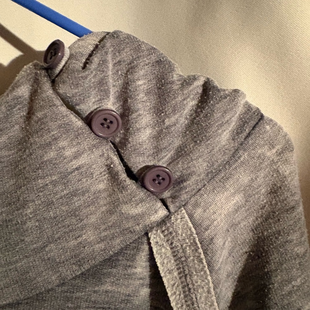 Roxy Heather Gray Knit Sweater - Picture 2 of 3